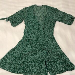 Reformation Sammy Mini Wrap Dress Green Daisies Size Small B1661